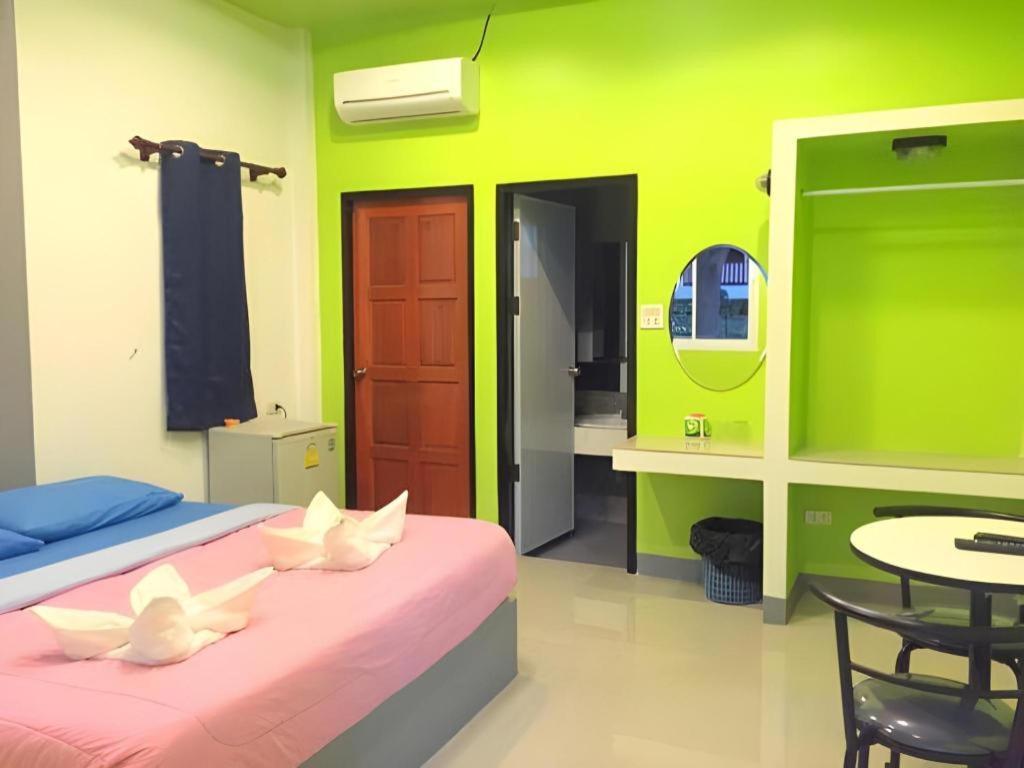 Sea Breeze Resort Koh Samet Bagian luar foto